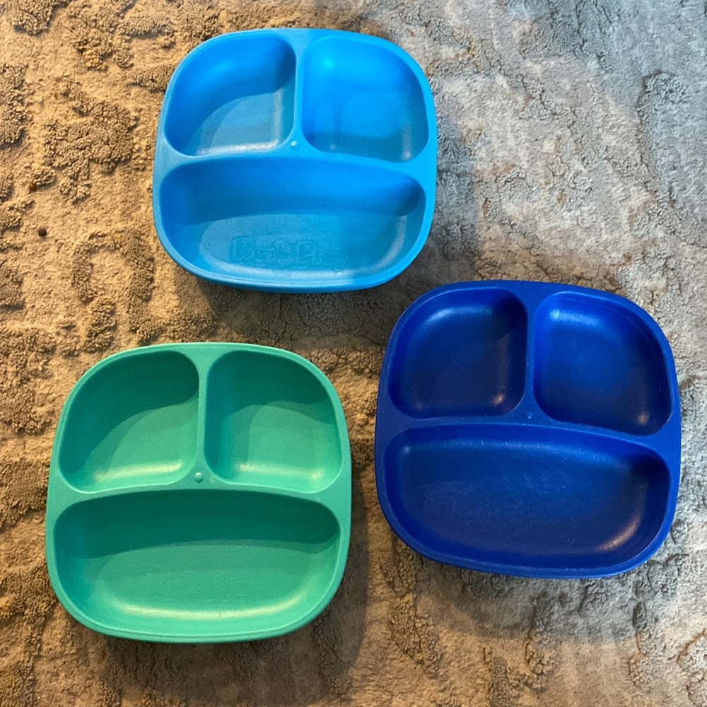 Divided plates